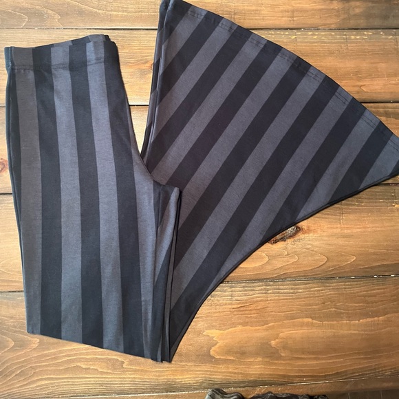 Killstar Inferno room flares, size M - Picture 2 of 4